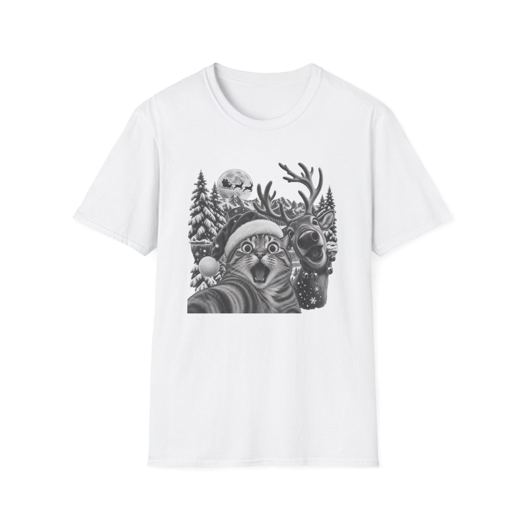 Funny Cat & Reindeer Selfie T-Shirt